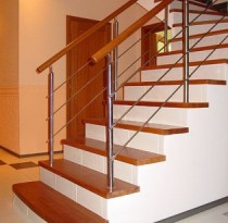 Деревянная лестницы на бетонном основании на заказ Ан 133